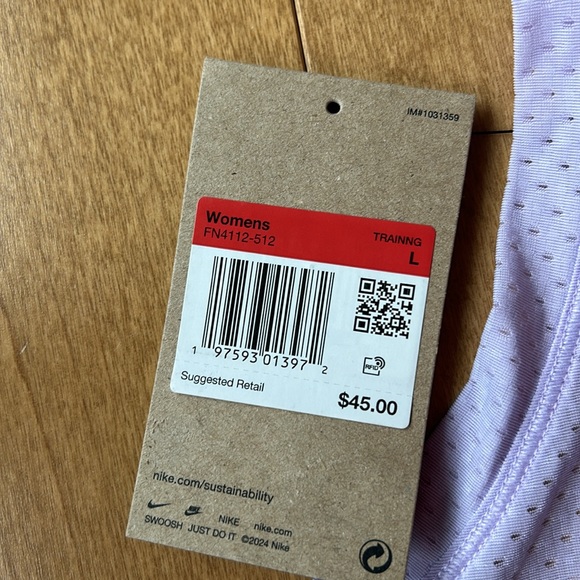 NWT Nike One Classic Breathe Cropped Tank - Picture 2 of 4
